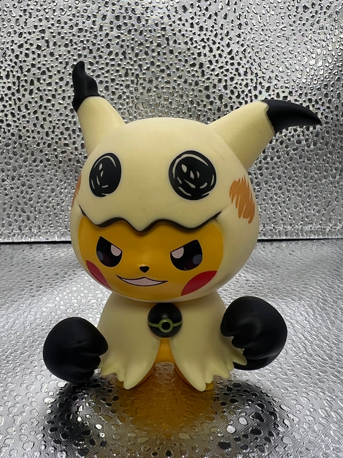Poncho Pikachu Figure