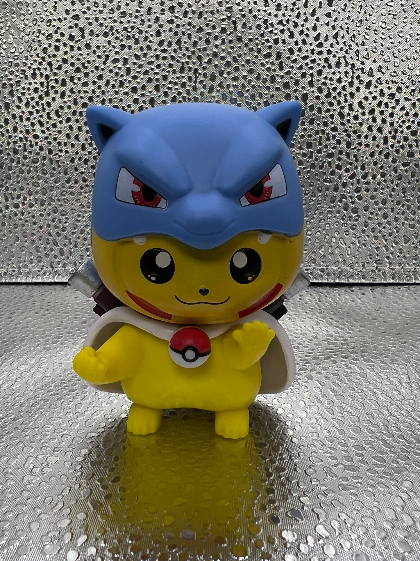 Poncho Pikachu Figure