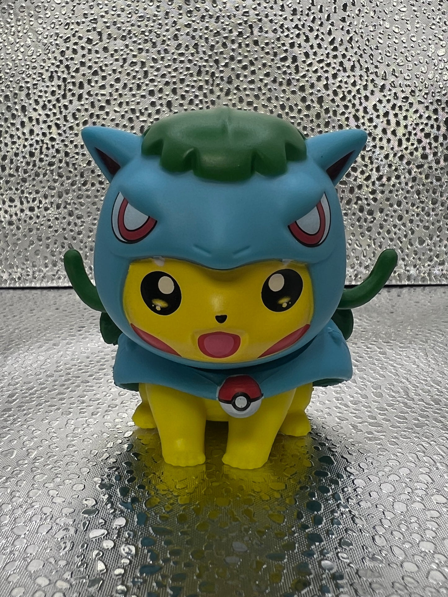 Poncho Pikachu Figure