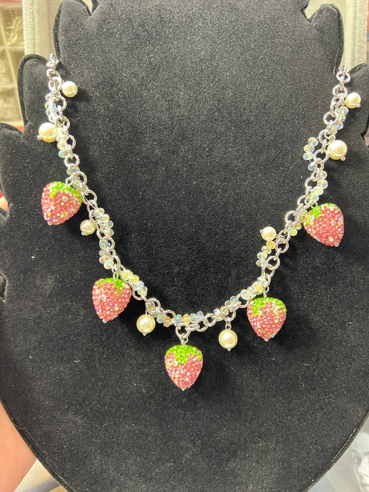 Sparkling Strawberry Chain