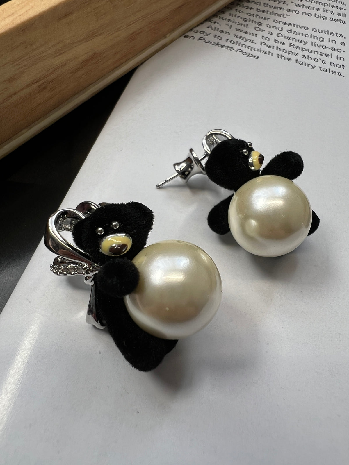 Black Bear with Pearl Earring