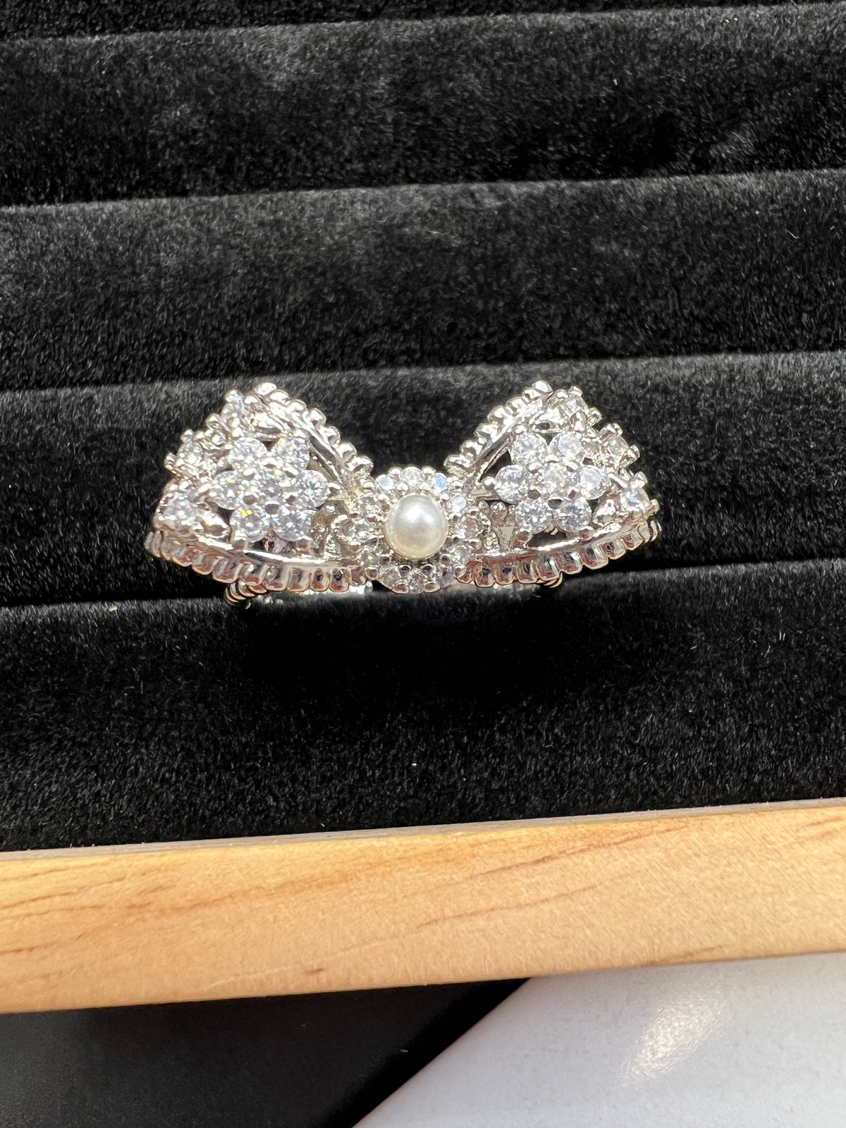 Bow Ring