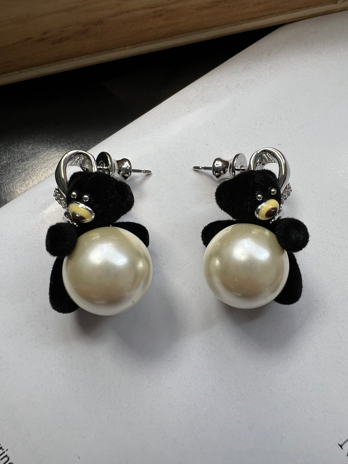Black Bear with Pearl Earring